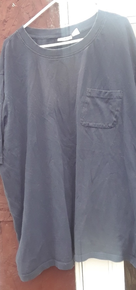 Men's t shirt